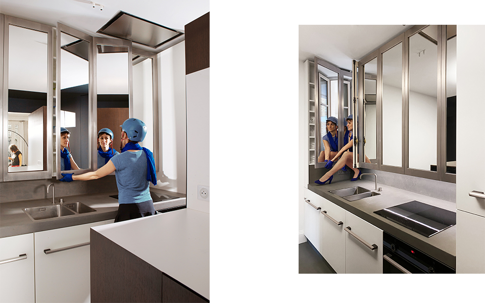 Mobiliers sculptés, Paris 16 | cuisine design sur-mesure avec portes miroirs | plan béton ciré